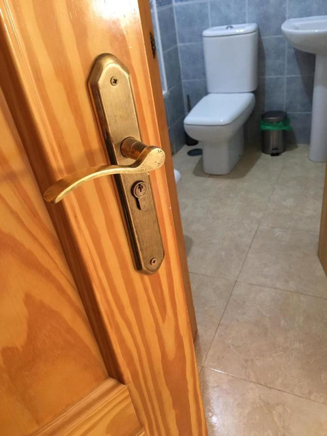 Habitacion Grande Con Bano Privado En Coin A 30Km De La Playa Zewnętrze zdjęcie